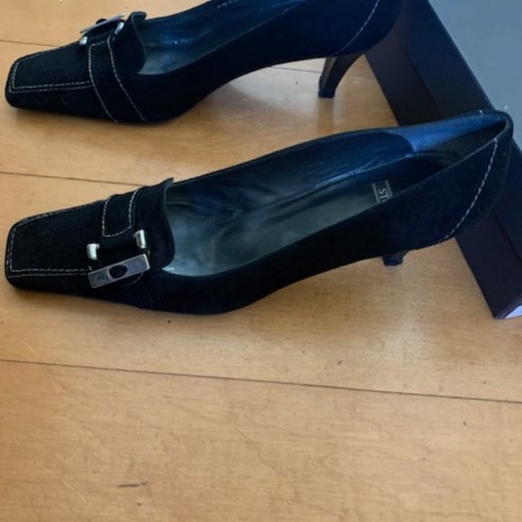Black Stuart Weitzman Shoes - Picture 2 of 2